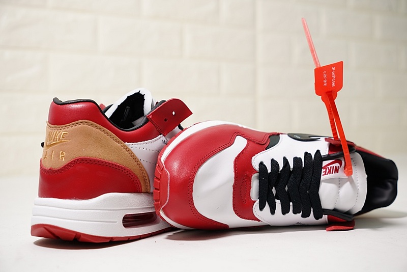 Mens Womens Nike Air Max 1 OG Bull red black and white 537383 122 Running Shoes 537383 122 Mens Womens Nike Air Max 1 OG Bull red black and white 537383 122 Running Shoes 537383 122