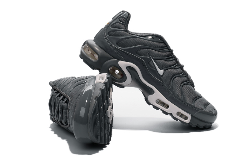 Mens Nike Air Max Plus TN Chrome Running Shoes Mens Nike Air Max Plus Tn Black Gym Red Red White Bred