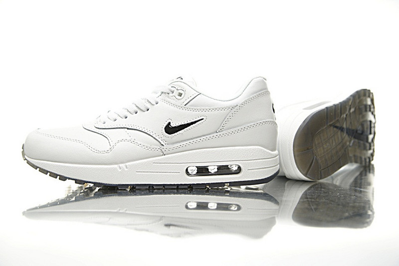 Mens Nike Sportswear Air Max 1 Premium SC White and black hook 918354 103 Running Shoes 918354 103c Mens Nike Sportswear Air Max 1 Premium SC White and black hook 918354 103 Running Shoes 918354 103c