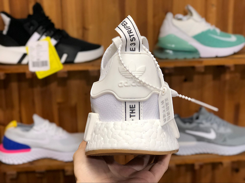 men's nmd_r1 pk running shoe