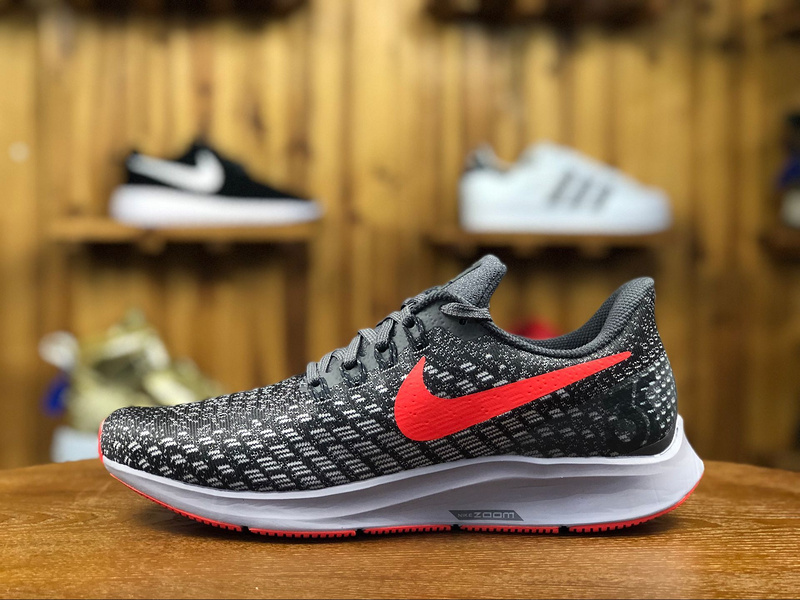 nike pegasus 35 phantom