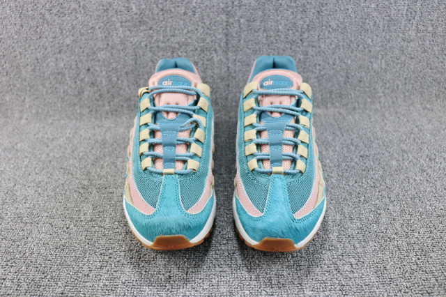 Womens Nike Air Max 95 LX Smokey Blue AA1103 002 Running Womens Nike Air Max 95 LX Smokey Blue AA1103 002 Running