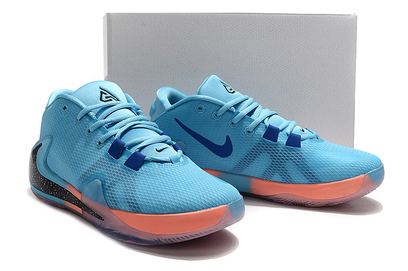 blue nike zoom basketball shoes